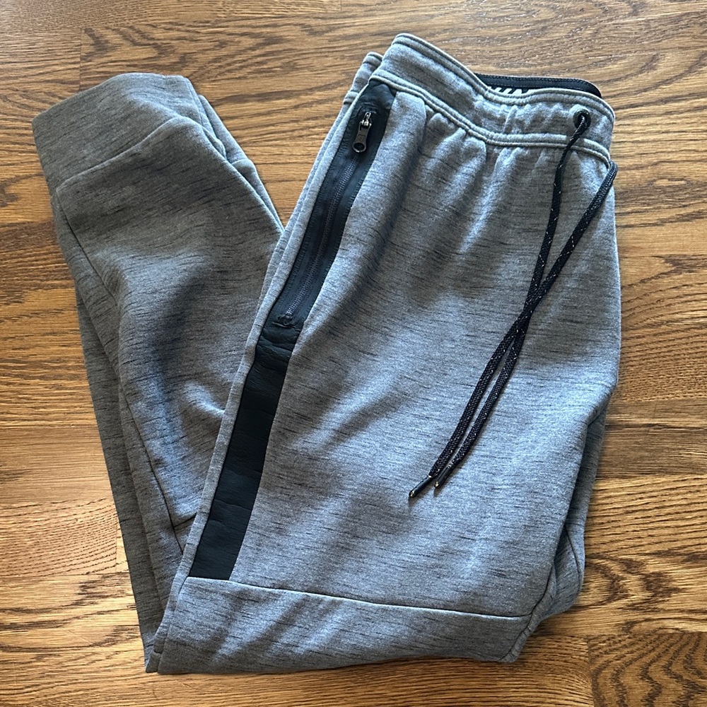American Eagle Outfitters Grey Sweatpants Joggers with Black Trim
